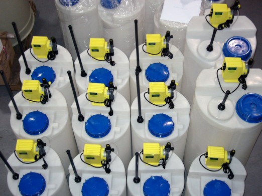 Vízkőkiválás gátló adagolóállomások